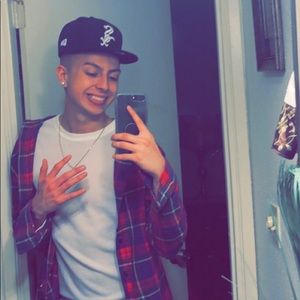 Meet your Posher, Justin